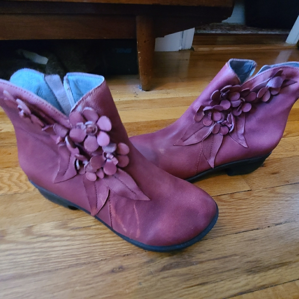 Burgundy Socofy Boots